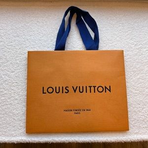 New authentic Louis Vuitton small paper bag